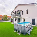 Two-Nine Muslim Villa By Jbcity Home